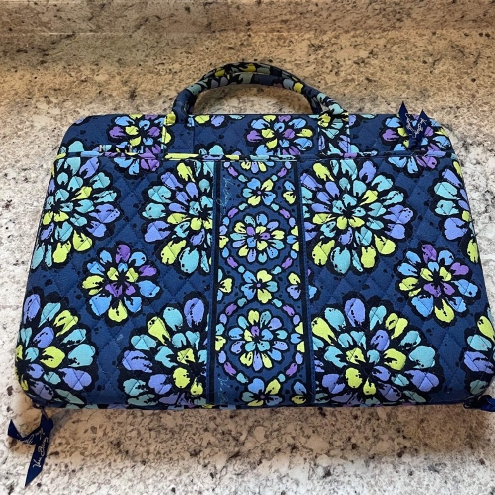Vera Bradley laptop carrying case - Picture 1 of 4